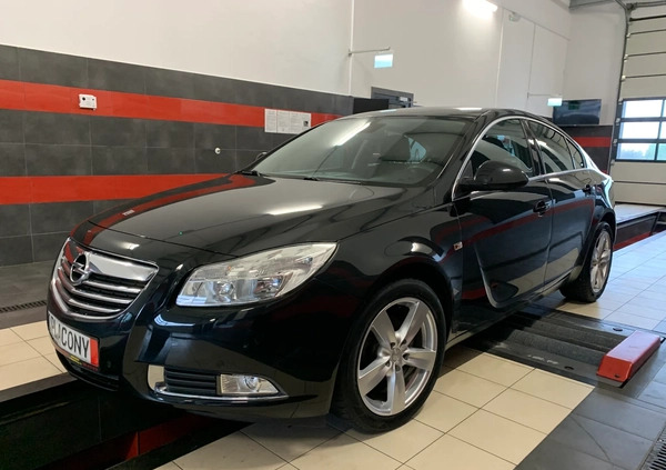 Opel Insignia cena 25900 przebieg: 240000, rok produkcji 2013 z Szlichtyngowa małe 106